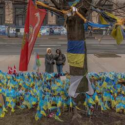 Live Oekraïne | Slachtoffers in Oekraïne herdacht, Rusland negeert 'mijlpaal'