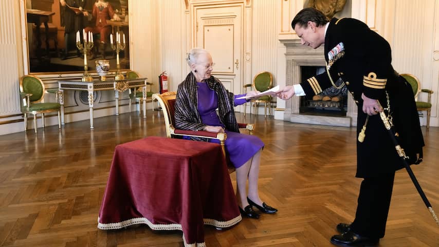 Deense Margrethe voltooit vlak voor aftreden laatste taak als koningin