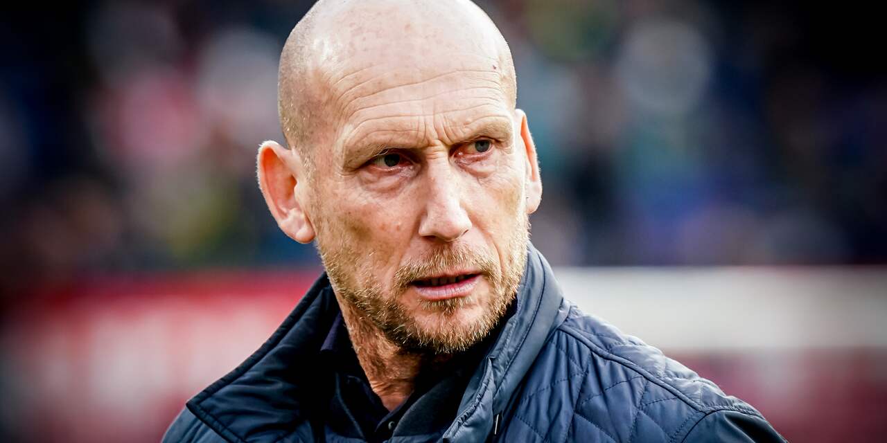 Trainer Stam stapt dag na verloren Klassieker op bij Feyenoord