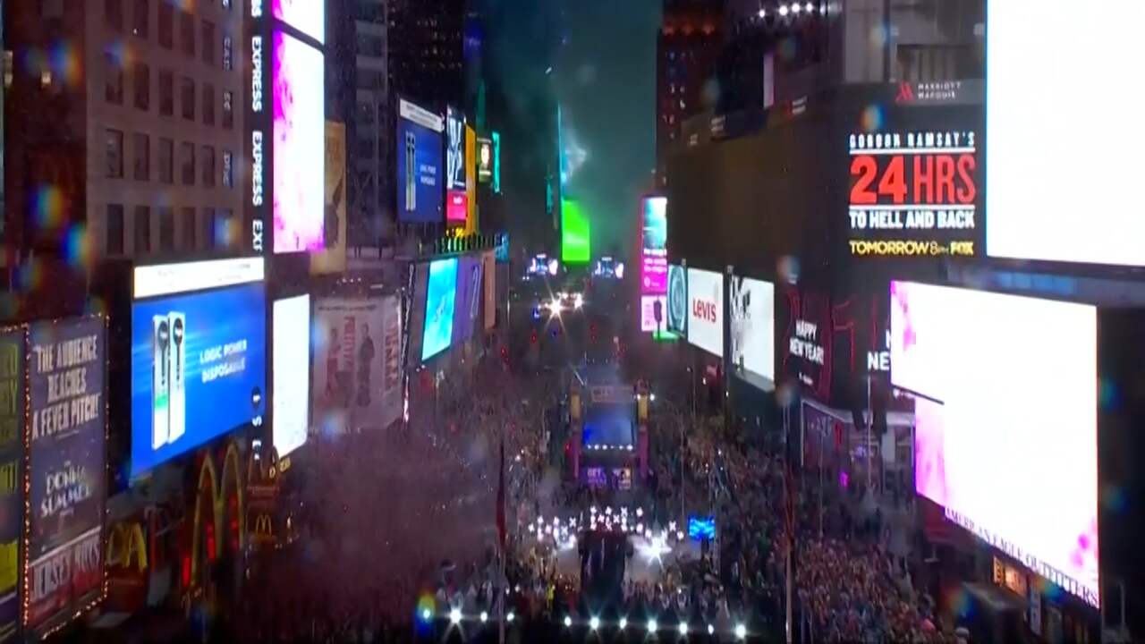 New York's Times Square viert Oud en Nieuw NU.nl