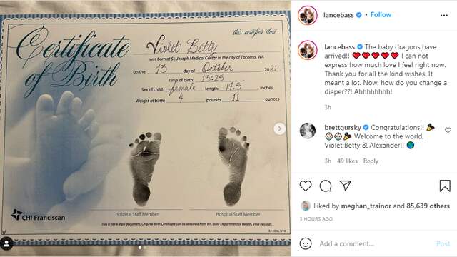 Een foto van de geboorteakte van dochter Violet. Foto: Instagram/Lance Bass