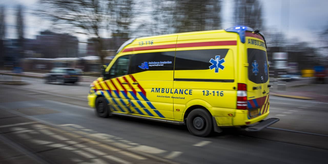 Twee bestuurders (18) zijn rijbewijs kwijt om levensgevaarlijk hinderen ambulance