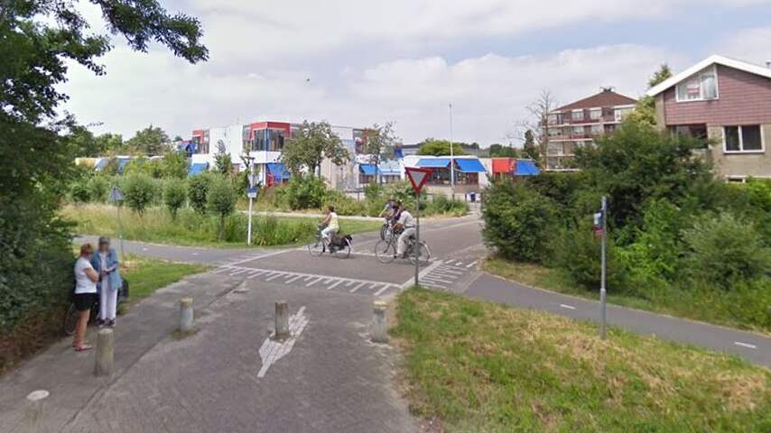 Zwaargewonde wielrenner Veluwemeerlaan is 21-jarige man uit Leiden