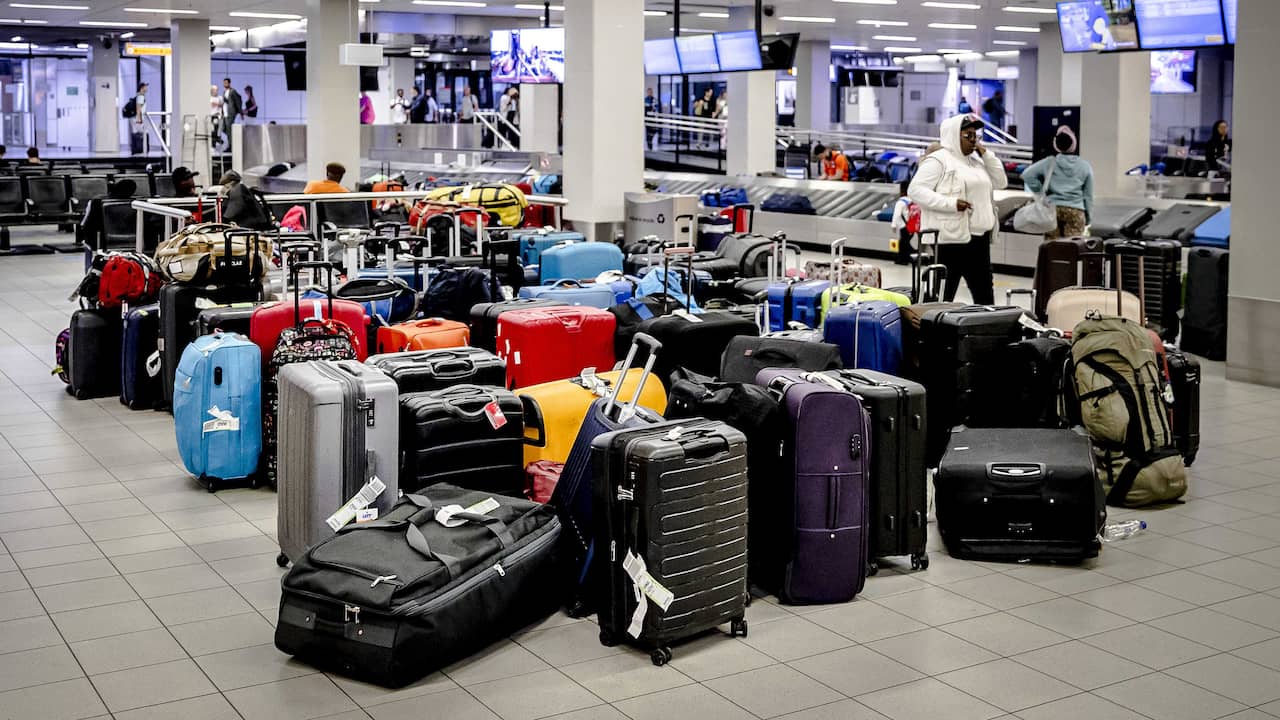 kamp jukbeen schetsen Koffer kwijt op het vliegveld? Dit moet je doen en hier heb je recht op |  Binnenland | NU.nl