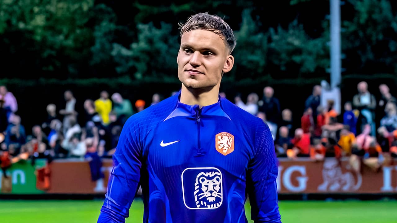 Bart Verbruggen: The Dutch Goalkeeper Dilemma and his Debut against France in the European Championship Qualifiers