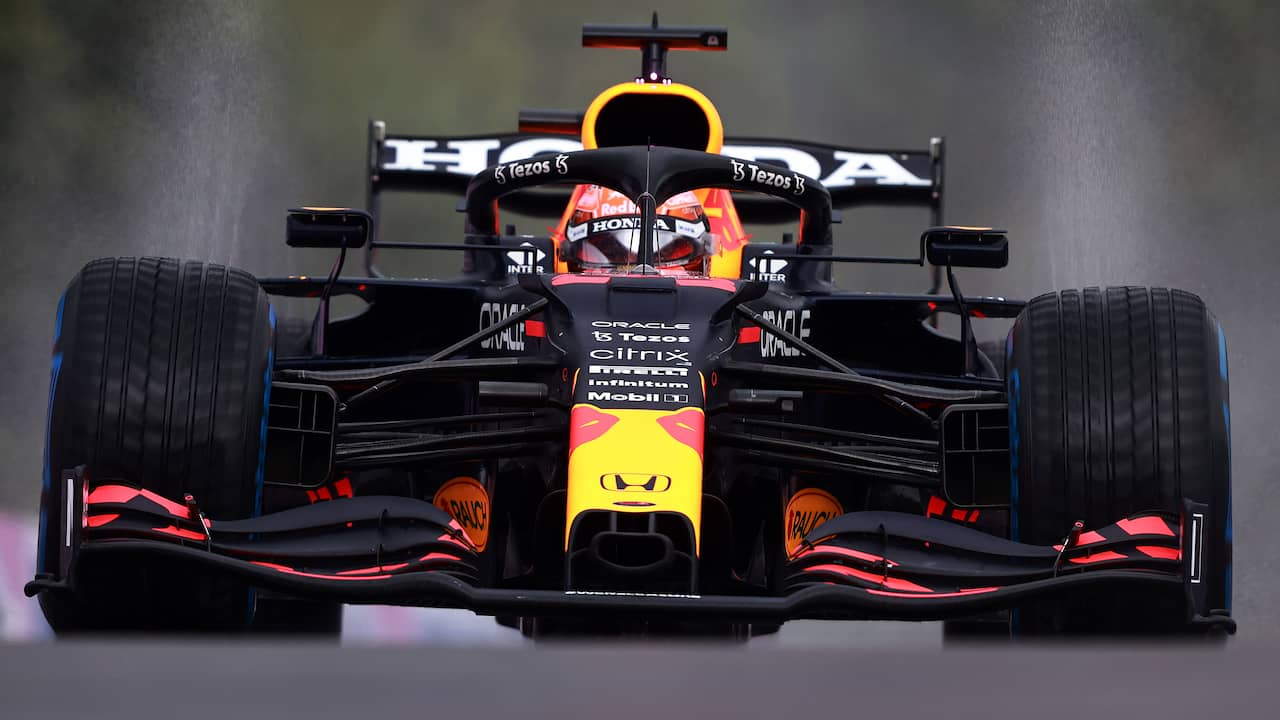 bevestigen Het beste Welkom Verstappen pakt pole op kletsnat Spa, Russell start verrassend als tweede | Formule  1 | NU.nl