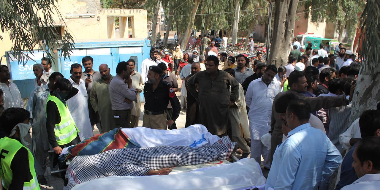 Twintig mensen gedood in soefi-heiligdom in Pakistan