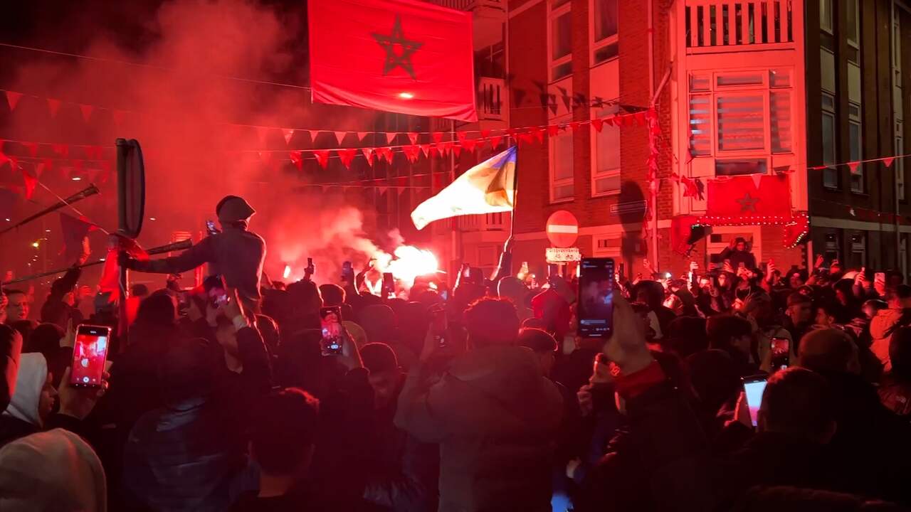 Beeld uit video: Veel feestvierders in grote steden na winst Marokko op WK