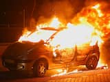 Auto op Bredaseweg in Etten-Leur brandt volledig uit