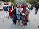 Ruim 100 gewonden in Delhi bij protest tegen omstreden burgerschapswet
