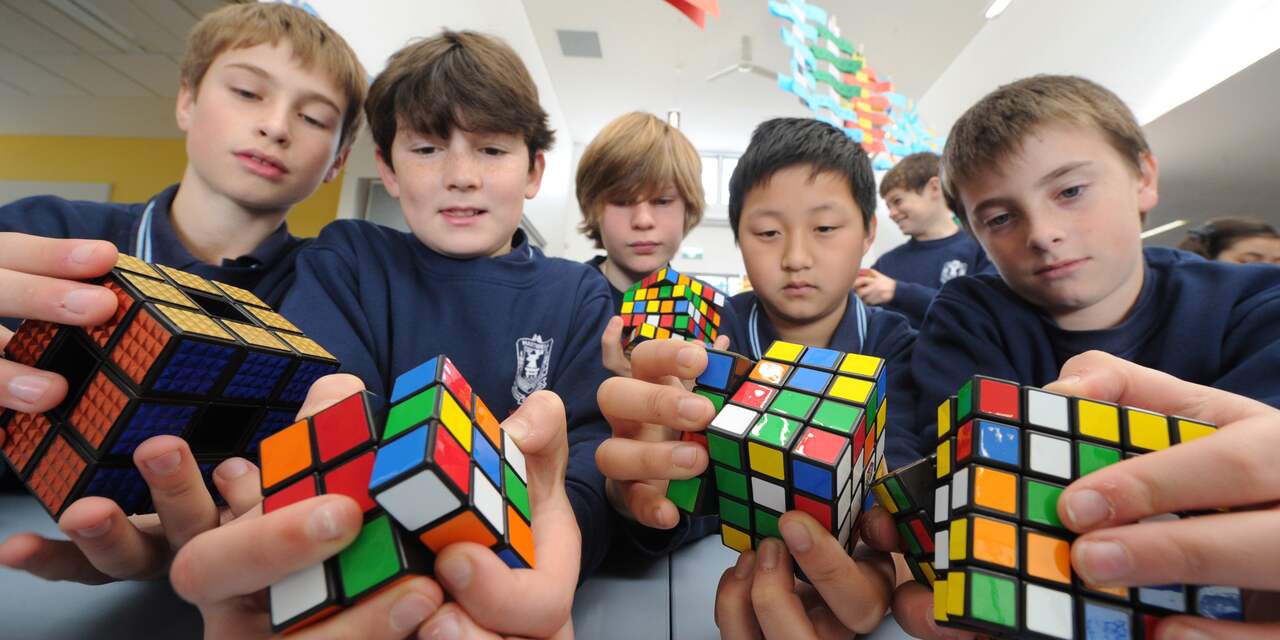 Australiër breekt wereldrecord met oplossen Rubiks kubus in 4,2 seconden