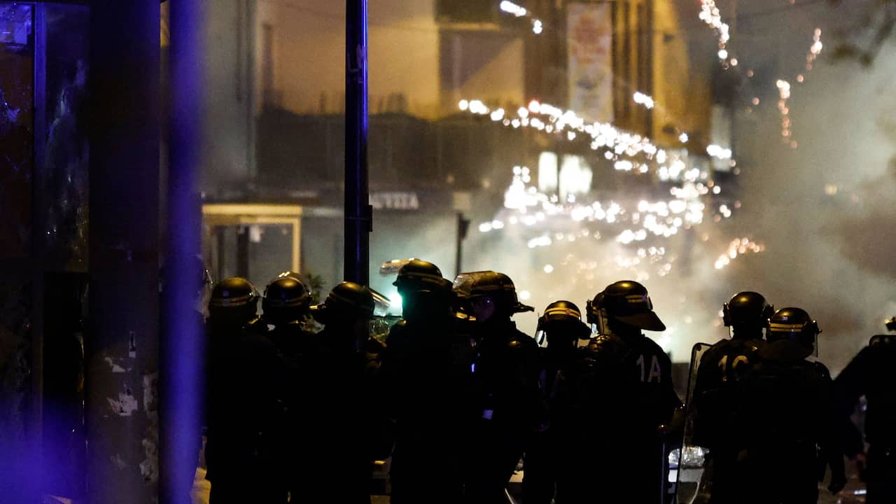 Encore des centaines d’arrestations lors de la troisième nuit agitée en France |  À l’étranger