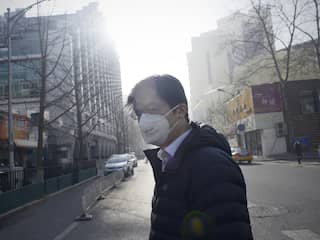 Peking wordt wakker in dichte smog door vuurwerk