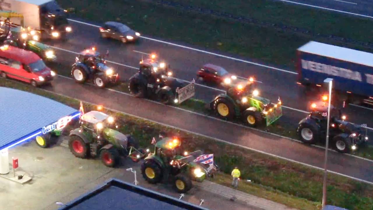 Dronebeelden tonen drukte op A27 door boerenprotest