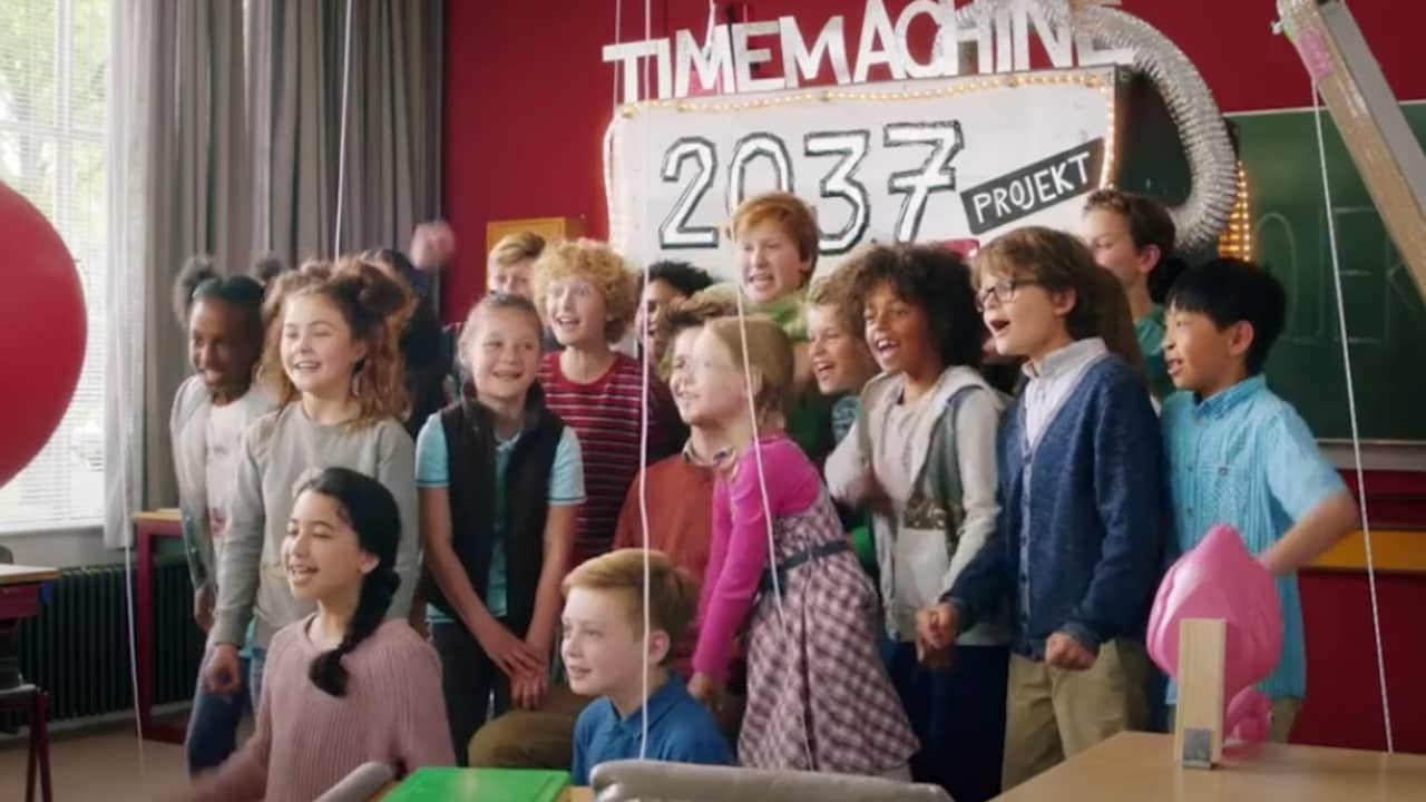 Bekijk de trailer van 'Mees Kees: Langs de lijn'