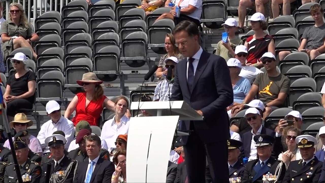 Beeld uit video: Rutte tegen Dutchbatters: 'Excuses namens de Nederlandse regering'