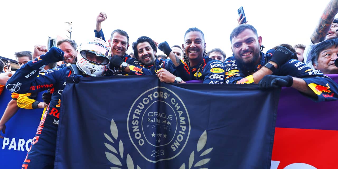 Superieure Verstappen wint in Japan en bezorgt Red Bull constructeurstitel