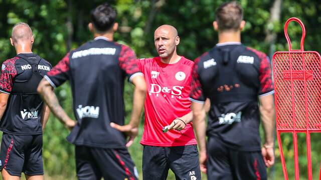 Aleksandar Rankovic is de assistent van Fraser.