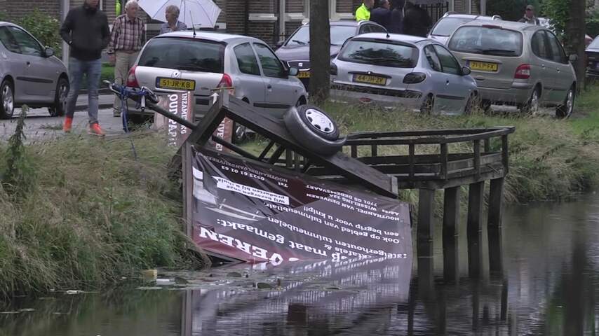 'Windhoos richt grote schade aan in Dedemsvaart'