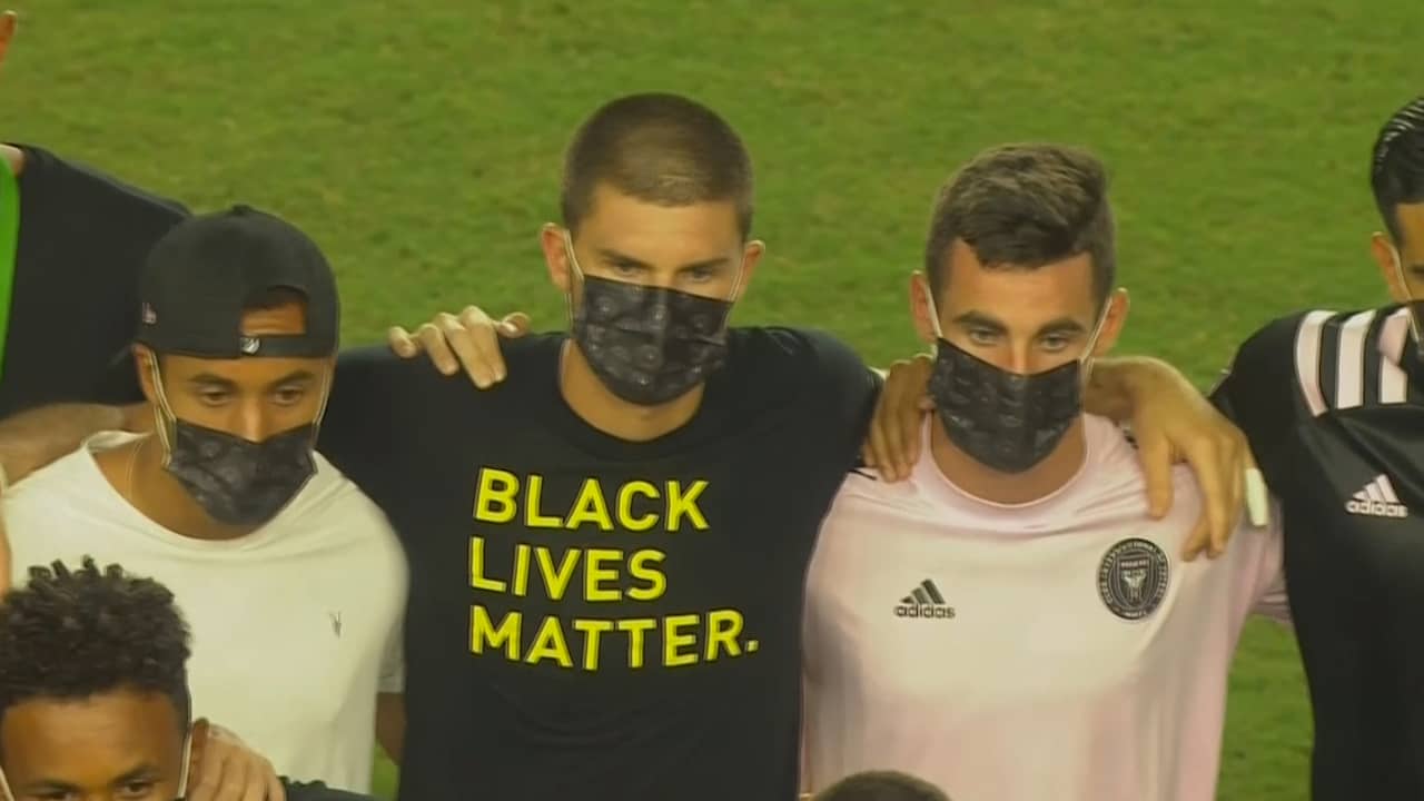 Beeld uit video: Amerikaanse sportwereld boycot wedstrijden om politiegeweld