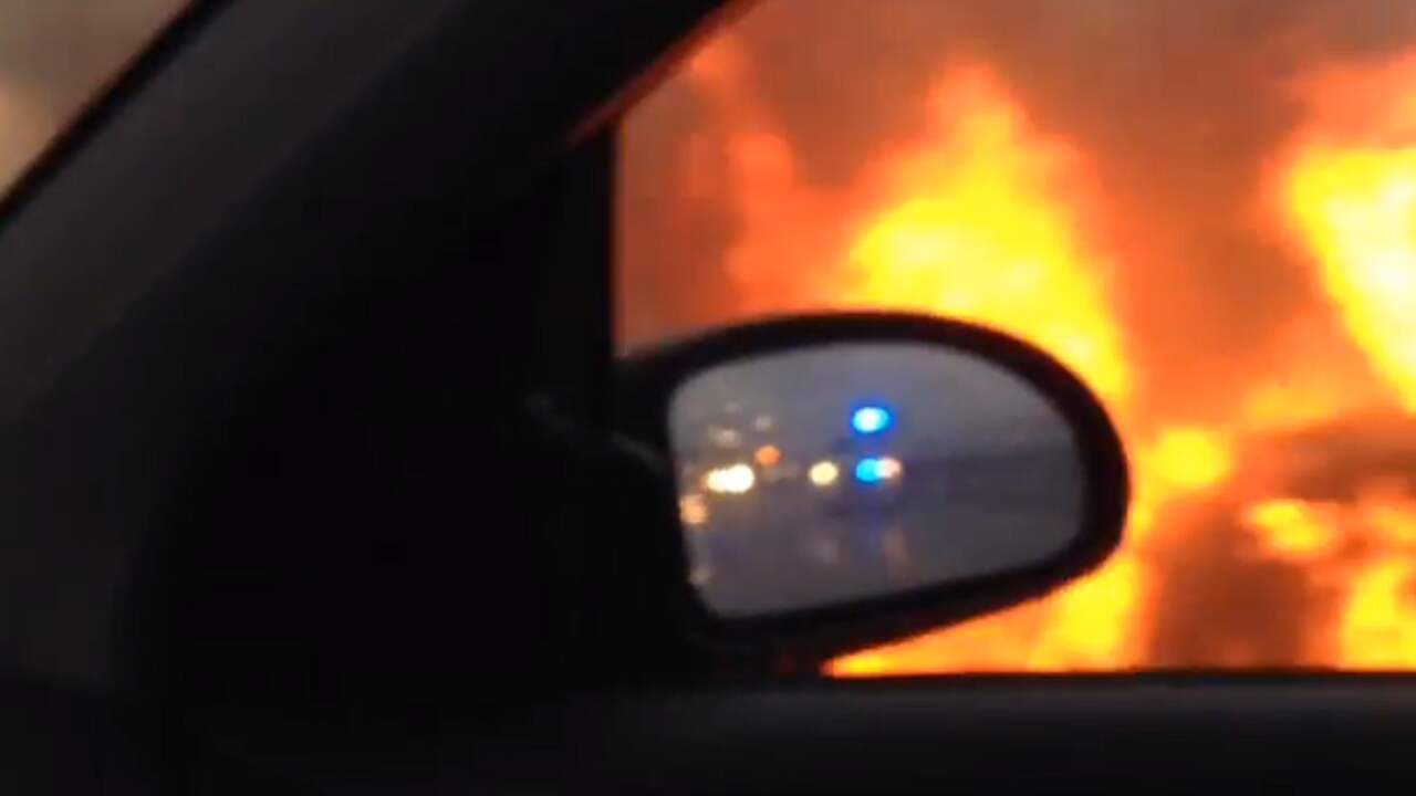 Autobrand op Haringvlietbrug op A29