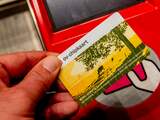 Controleurs in openbaar vervoer pakken geen ov-chipkaarten aan