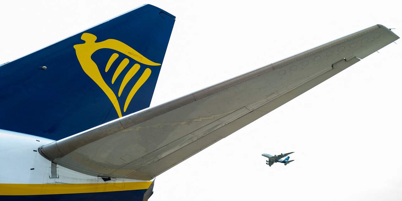 Ryanair krijgt eerste nieuwe Boeing 737 MAX en zoekt tweeduizend piloten