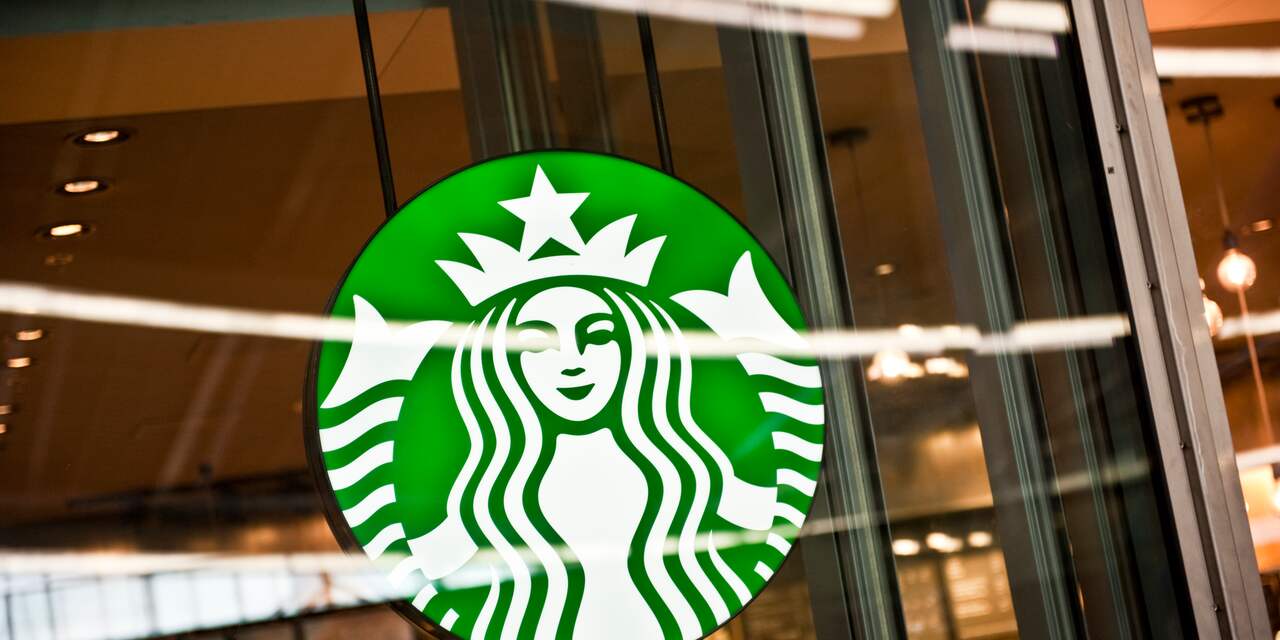 Gemeente Philadelphia schikt met in Starbucks aangehouden zwarte mannen 
