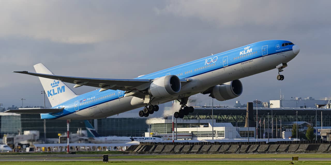 Winst Air France-KLM gehalveerd in derde kwartaal