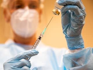 Moderna bevestigt positieve resultaten coronavaccin en wil snelle toelating EU