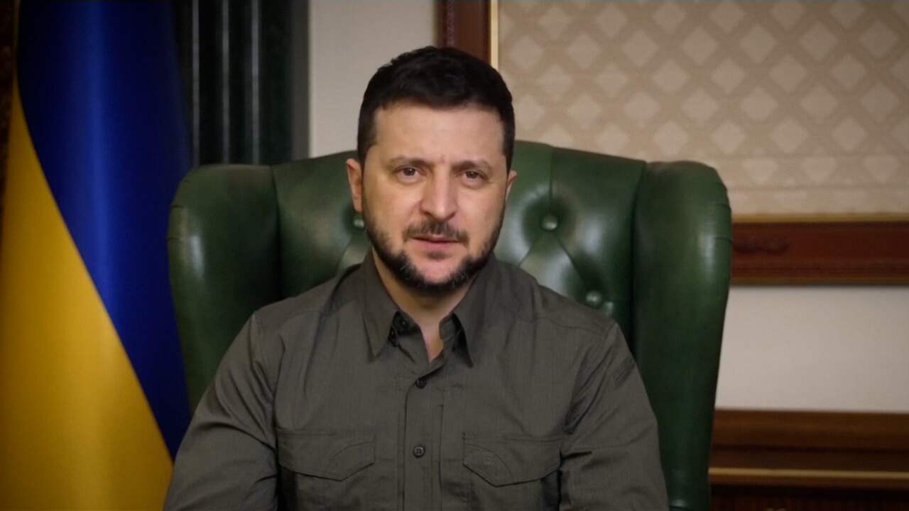Beeld uit video: Zelensky waarschuwt voor 'grote' operaties in Oost-Oekraïne