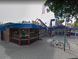Man (31) aangehouden na klimmen op dak winkelcentrum Oosterhout