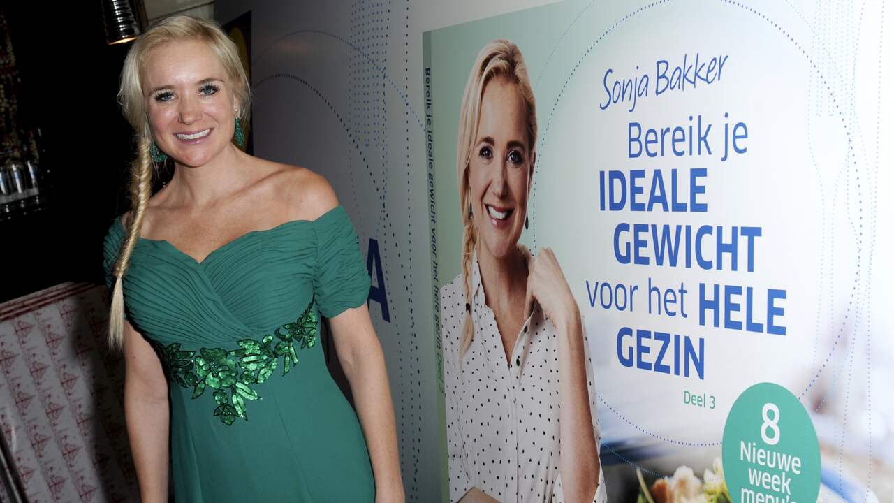Sonja Bakker in 2014 tijdens de presentatie van een van haar kookboeken.