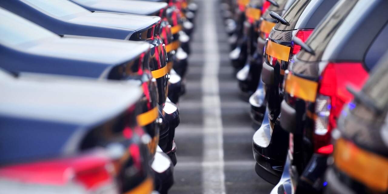Importeurs nieuwe auto's zagen omzet met 40 procent kelderen