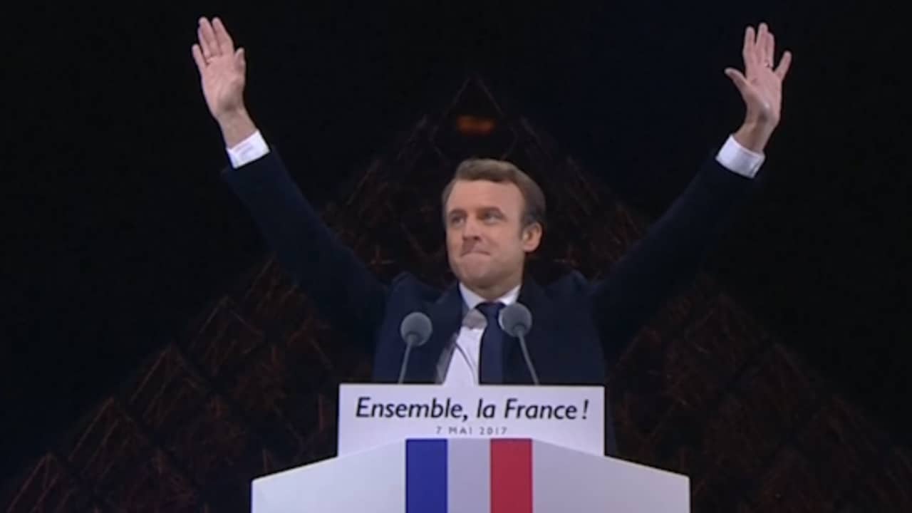 Kersverse Franse president Macron houdt overwinningsspeech in Parijs