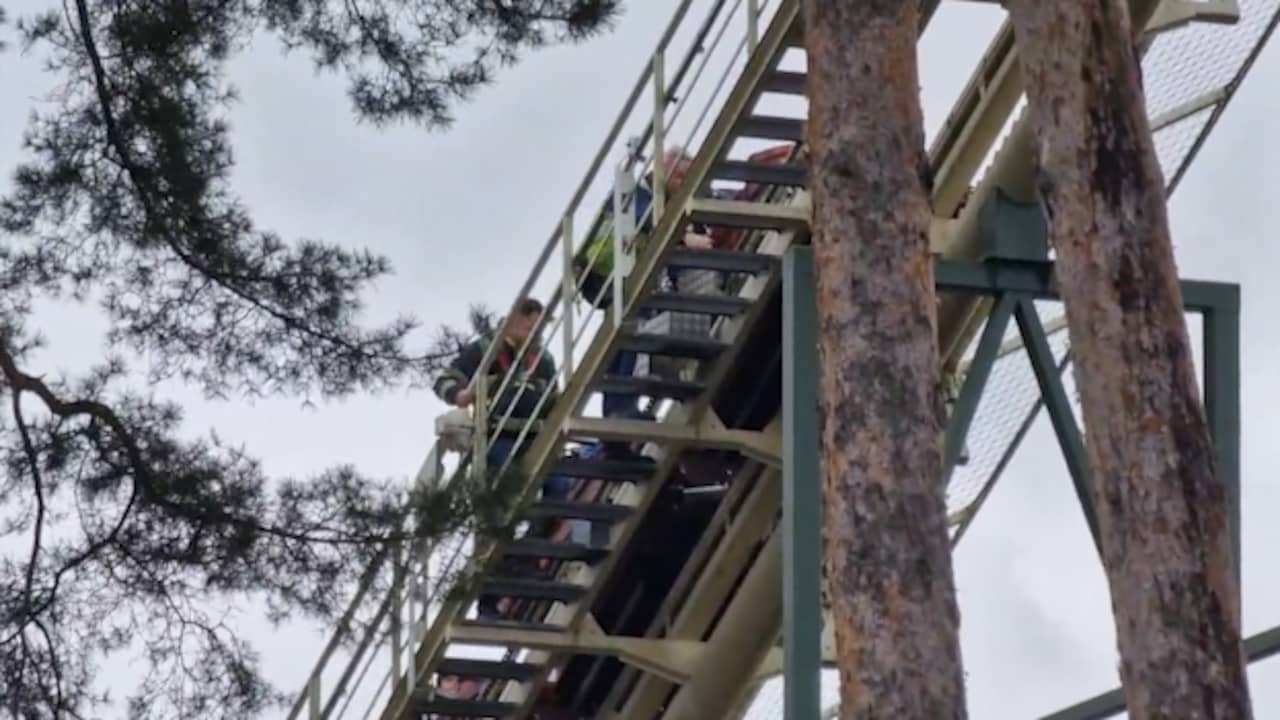 Beeld uit video: Efteling ontruimt attracties vanwege grote stroomstoring