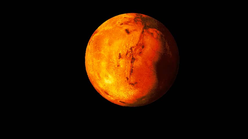 Grote hoeveelheid ijs ontdekt op Mars, genoeg om Rode Zee te vullen