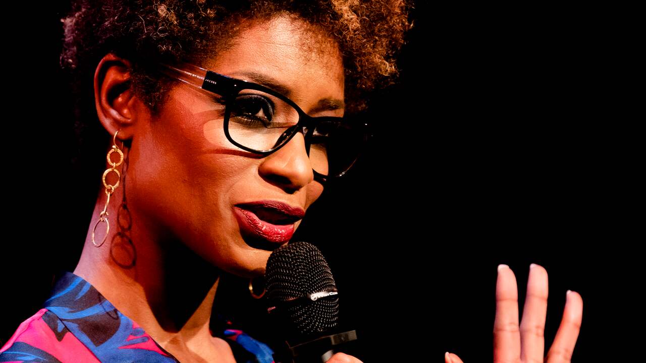 Sylvana Simons met klaplong opgenomen in ziekenhuis