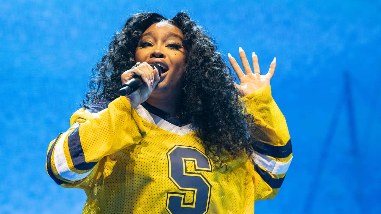 Discovering the Career of R&B Singer SZA: Her Rise to Fame and Success ...