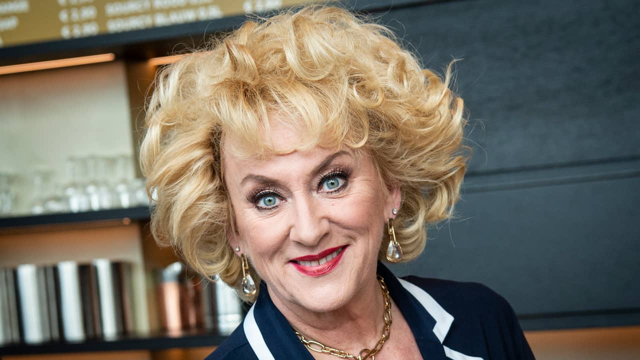 Karin Bloemen kept musicality to herself for a long time because of her stepfather |  NOW