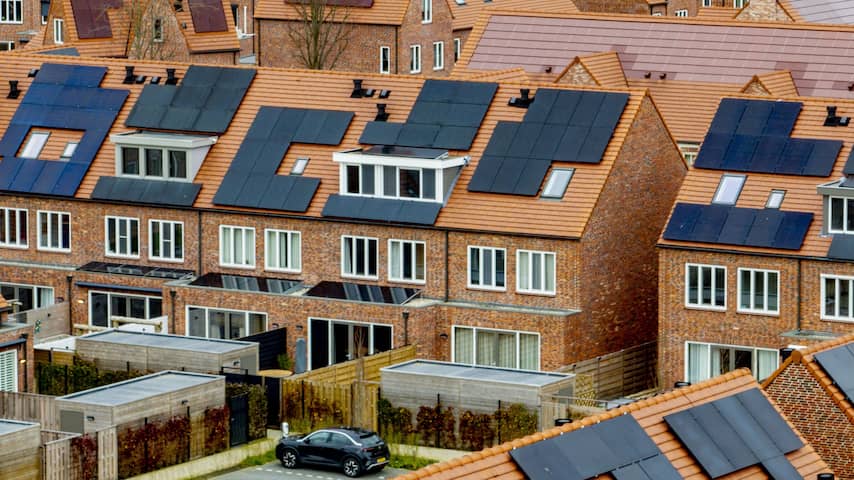Zonnepanelen op daken in Waddinxveen