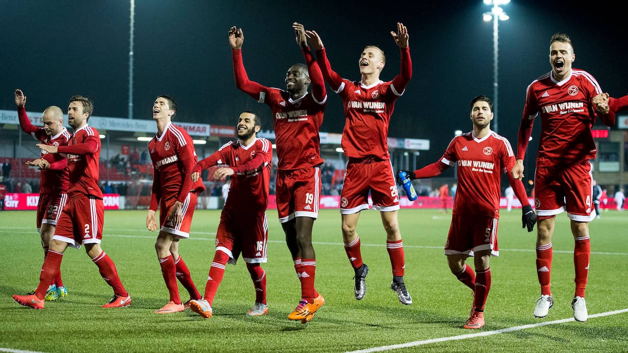 Bekijk de samenvatting van Almere City FC-Sparta Rotterdam ...