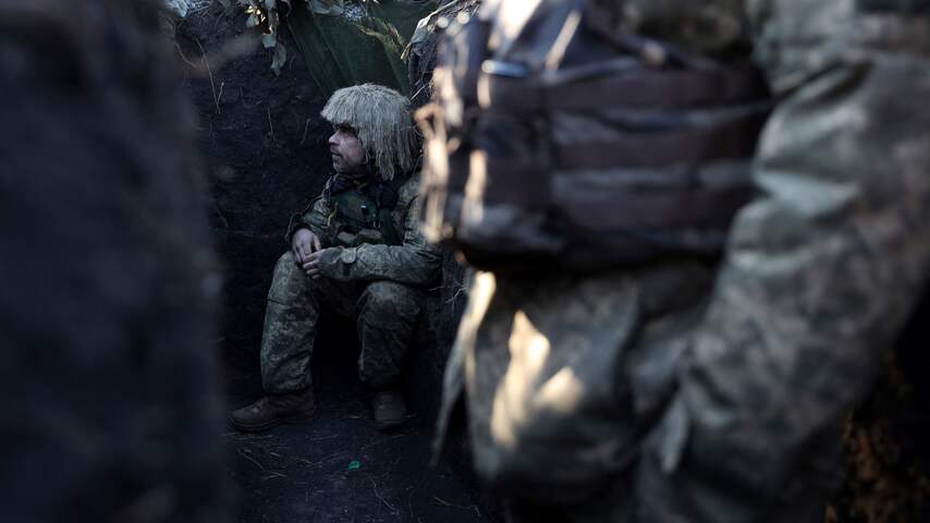 Oekraïne lijkt grip op Bakhmut te verliezen | Nieuwe golf van aanvallen