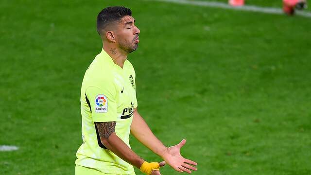 Frustratie bij Luis Suárez, die zijn rentree maakte bij Atlético Madrid.