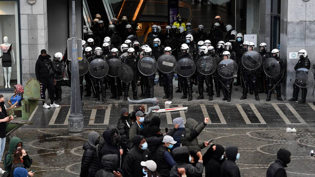 Dozens of officers injured in out of control BLM protest in Liège |  NOW