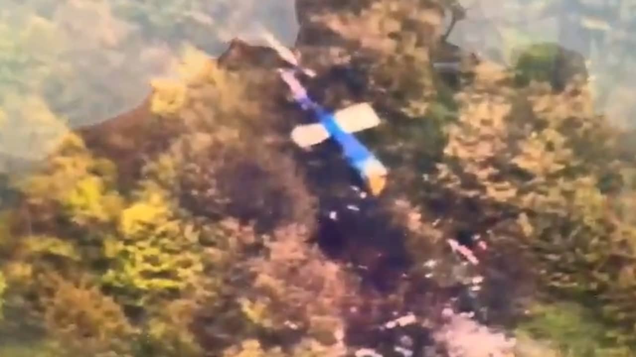 Beeld uit video: Dronebeelden tonen gecrashte helikopter van Iraanse president