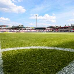 Liveblog Eredivisie | Sparta ontvangt AZ op nieuwe natuurgrasmat