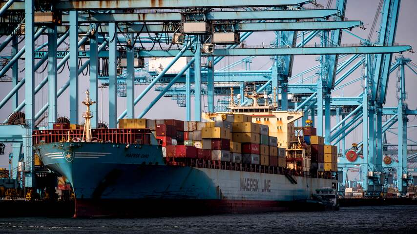 'Economisch belang Rotterdamse haven twee keer zo groot als gedacht'