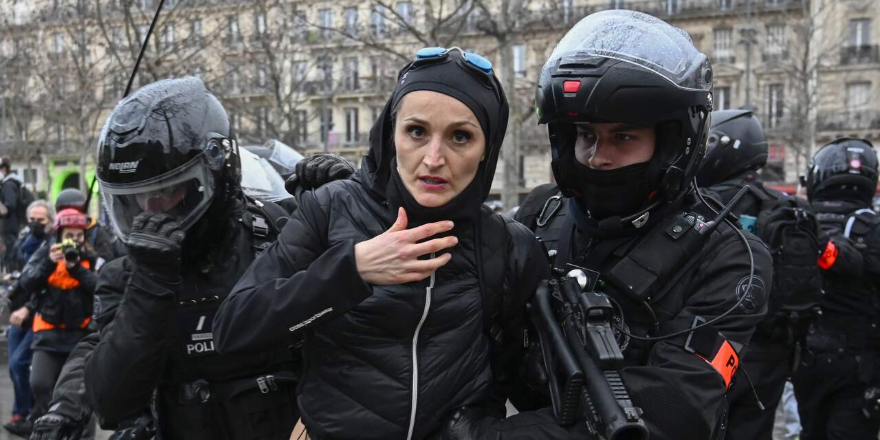 'Franse senaat buigt zich over rechtmatigheid filmen van agenten'