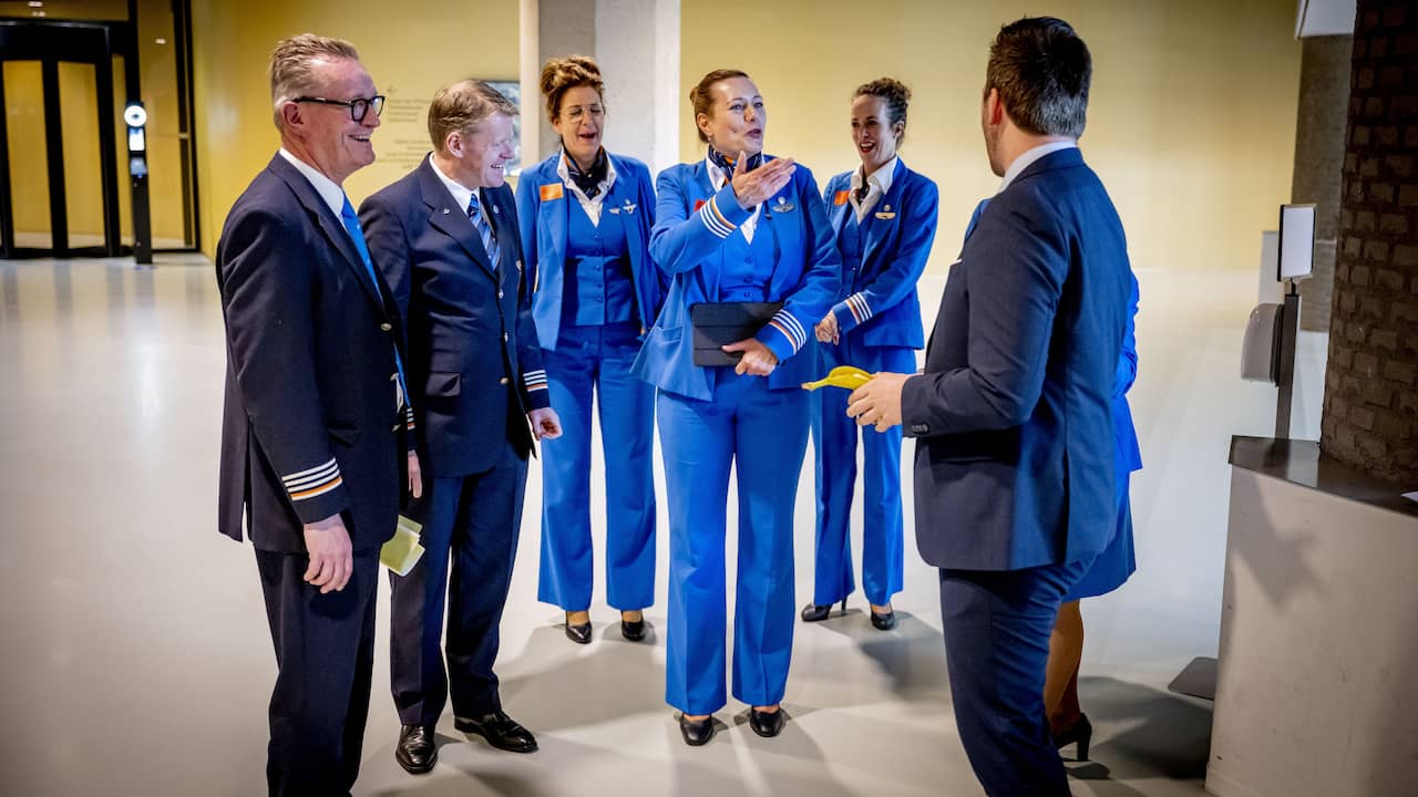 KLM taglia i suoi legami finanziari con il governo |  Economia